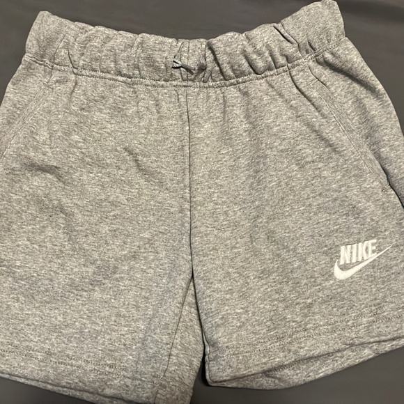 Nike Pants - Nike shorts